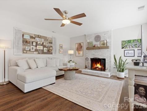 9804 Park Springs Court Charlotte NC 28210