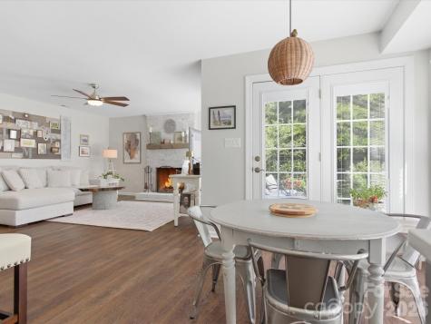 9804 Park Springs Court Charlotte NC 28210