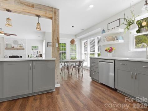9804 Park Springs Court Charlotte NC 28210