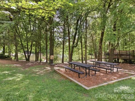 9804 Park Springs Court Charlotte NC 28210
