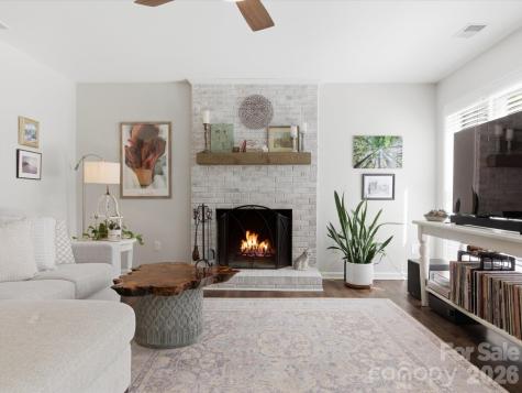 9804 Park Springs Court Charlotte NC 28210