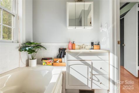 333 Oakview Park Road Asheville NC 28803