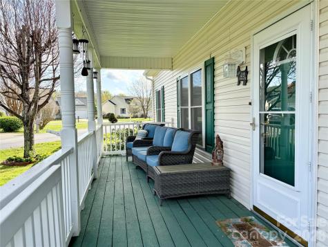 194 Beechnut Drive Hendersonville NC 28739