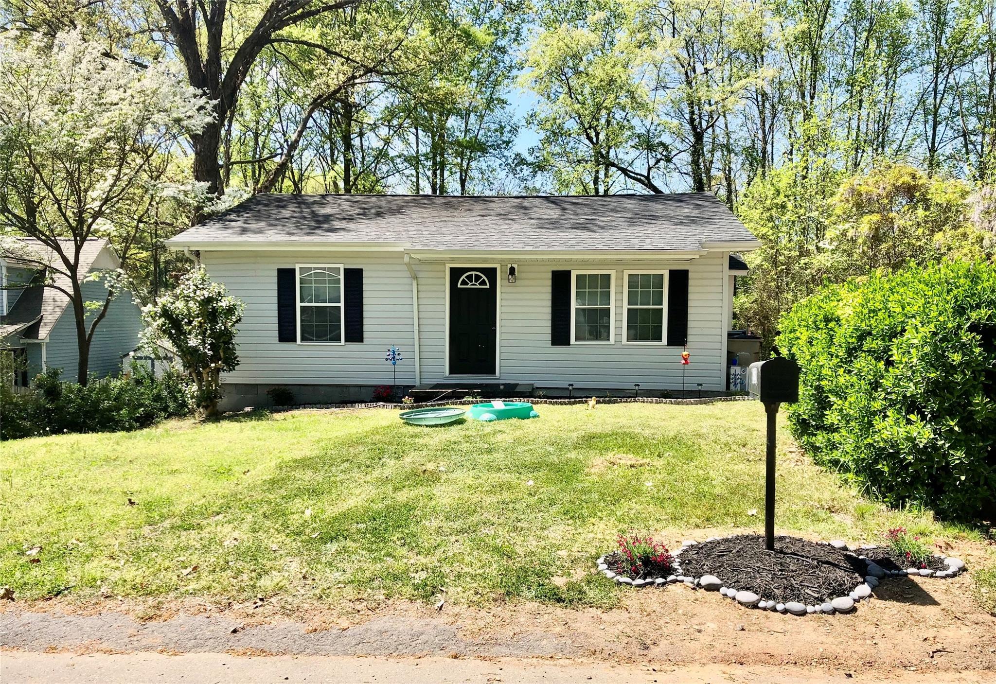 925 S Chestnut Street Gastonia NC 28054