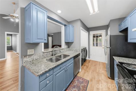 4808 Liska Court Charlotte NC 28227