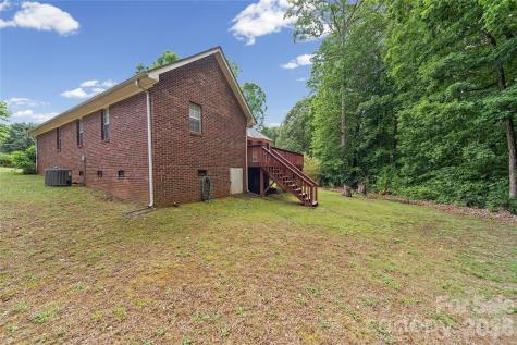 4808 Liska Court Charlotte NC 28227