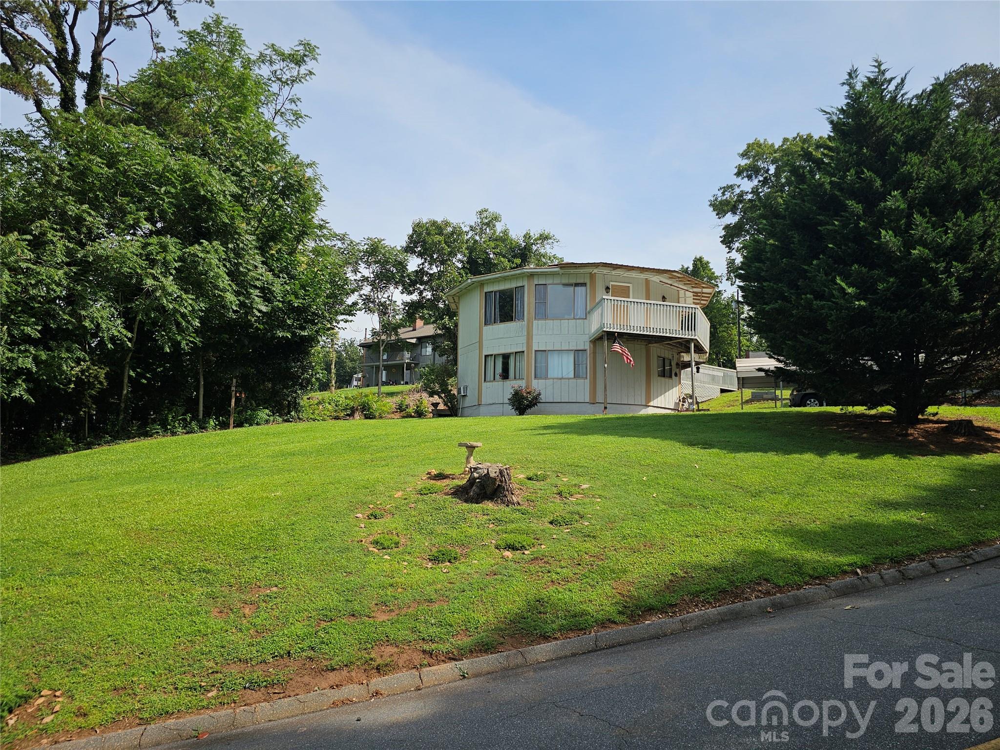 500 Steel Bridge Loop Hickory NC 28601