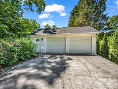 536 Maple Street Brevard NC 28712