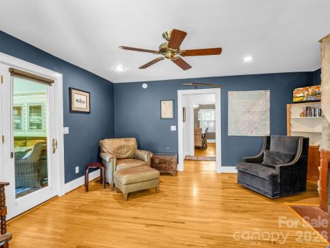 536 Maple Street Brevard NC 28712