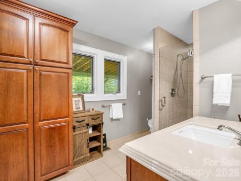 536 Maple Street Brevard NC 28712