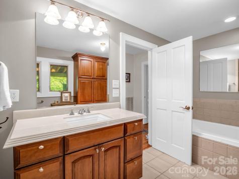 536 Maple Street Brevard NC 28712
