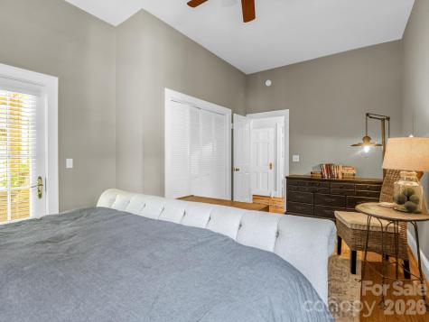 536 Maple Street Brevard NC 28712