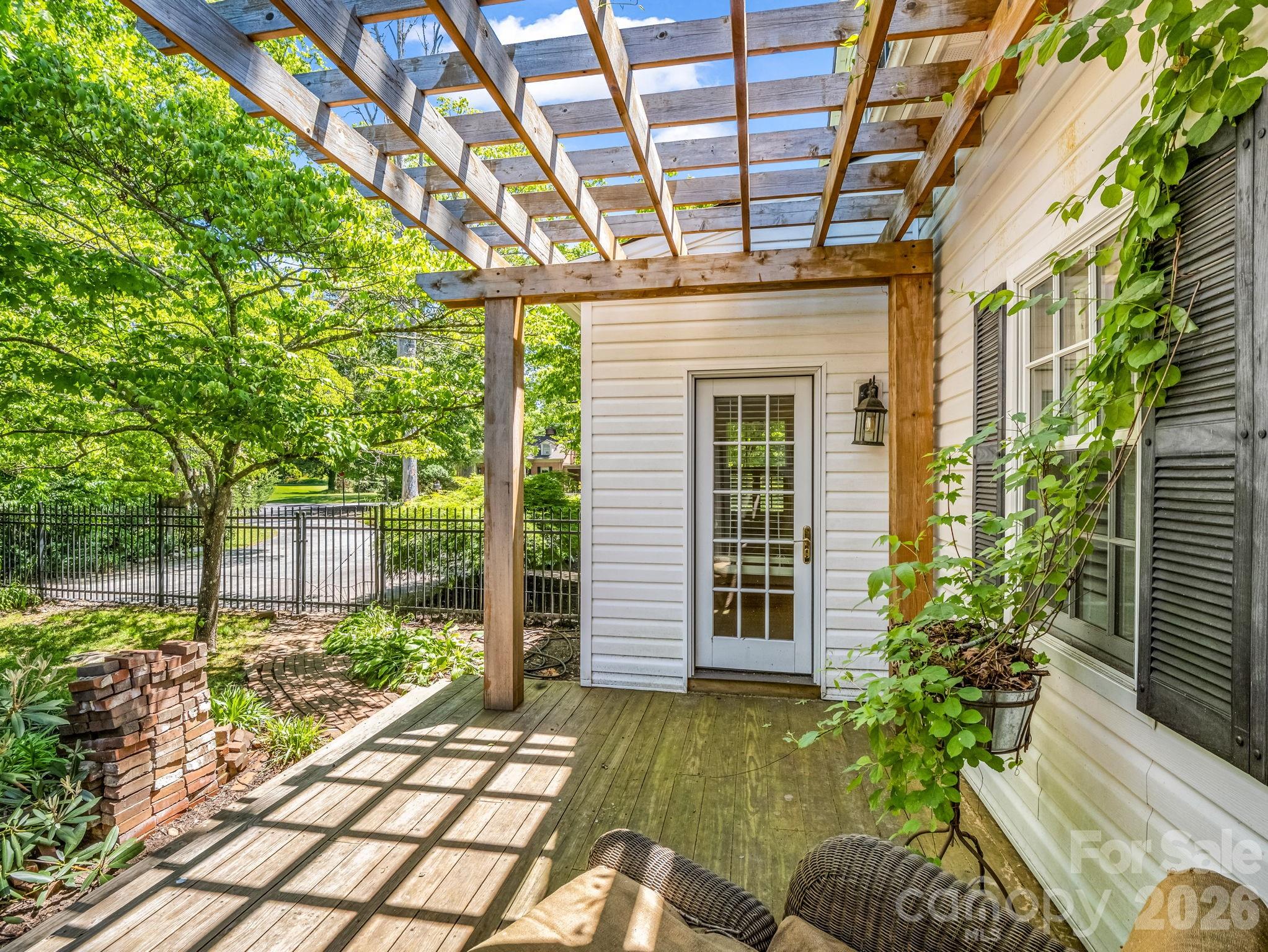 536 Maple Street Brevard NC 28712