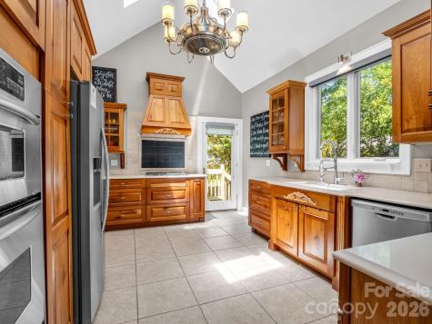 536 Maple Street Brevard NC 28712