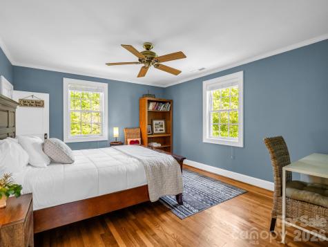 536 Maple Street Brevard NC 28712