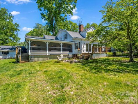 536 Maple Street Brevard NC 28712