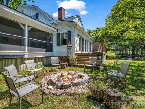 536 Maple Street Brevard NC 28712