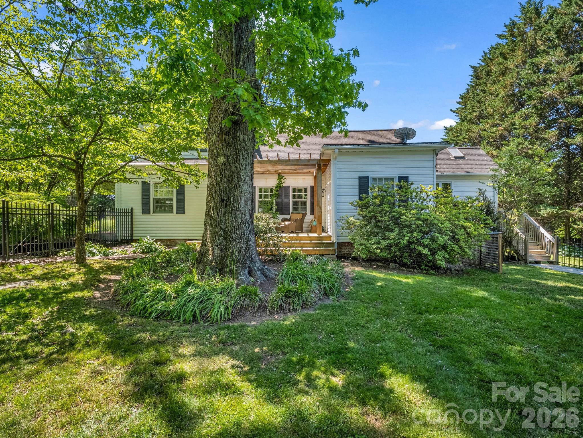 536 Maple Street Brevard NC 28712