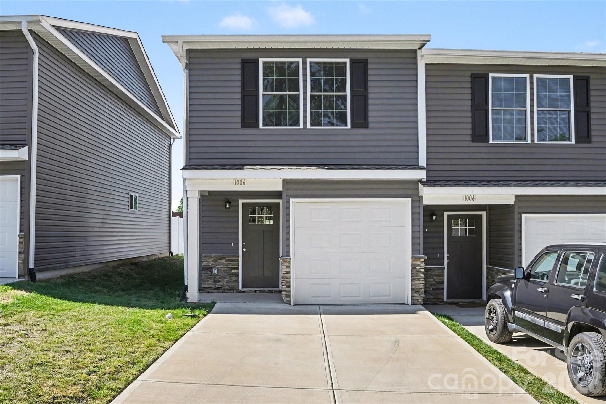 1006 10th Avenue NE Hickory NC 28601