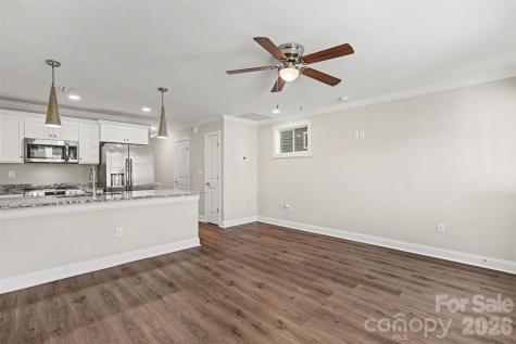 1006 10th Avenue NE Hickory NC 28601