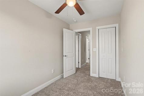 1006 10th Avenue NE Hickory NC 28601