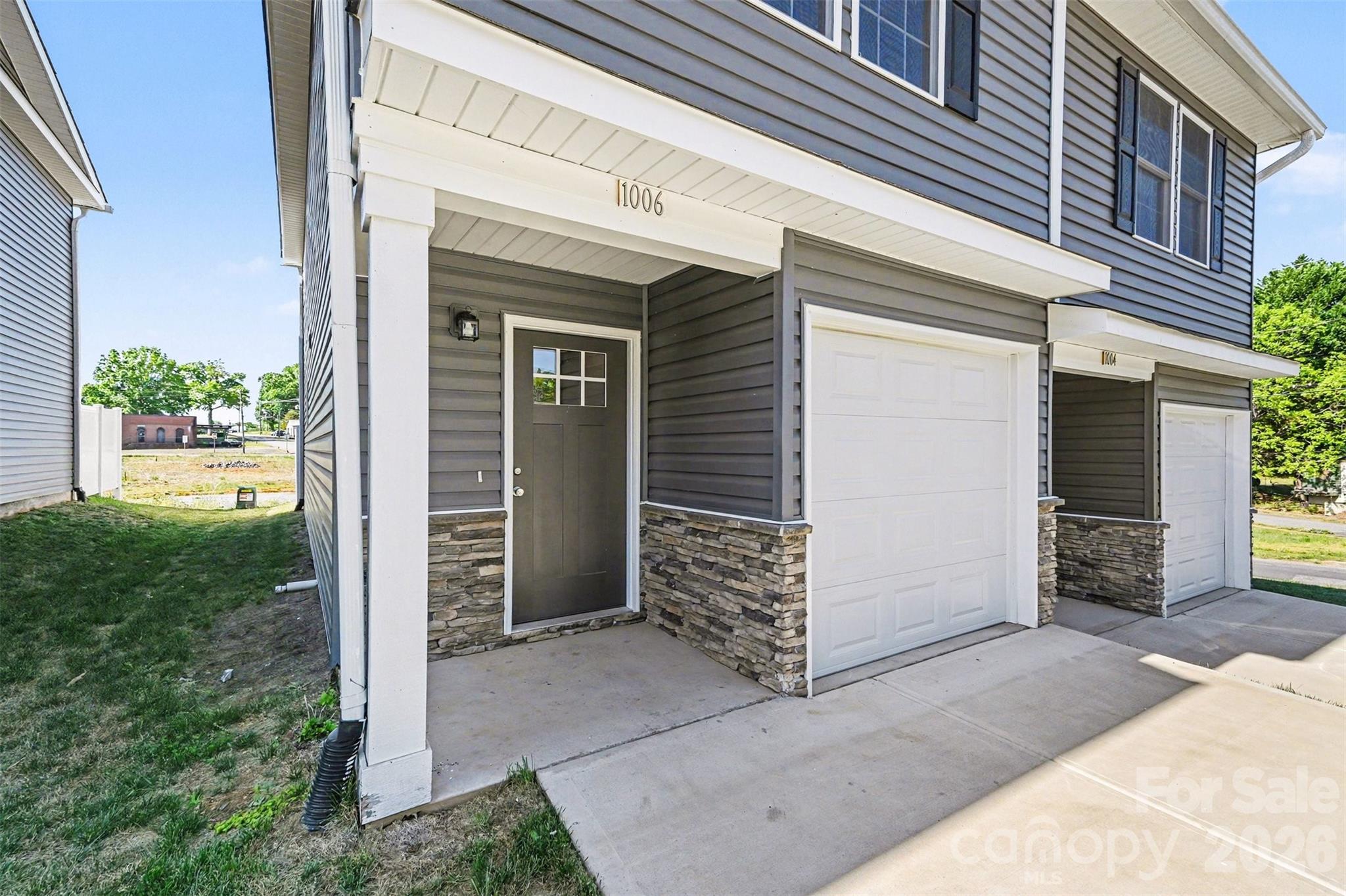 1006 10th Avenue NE Hickory NC 28601