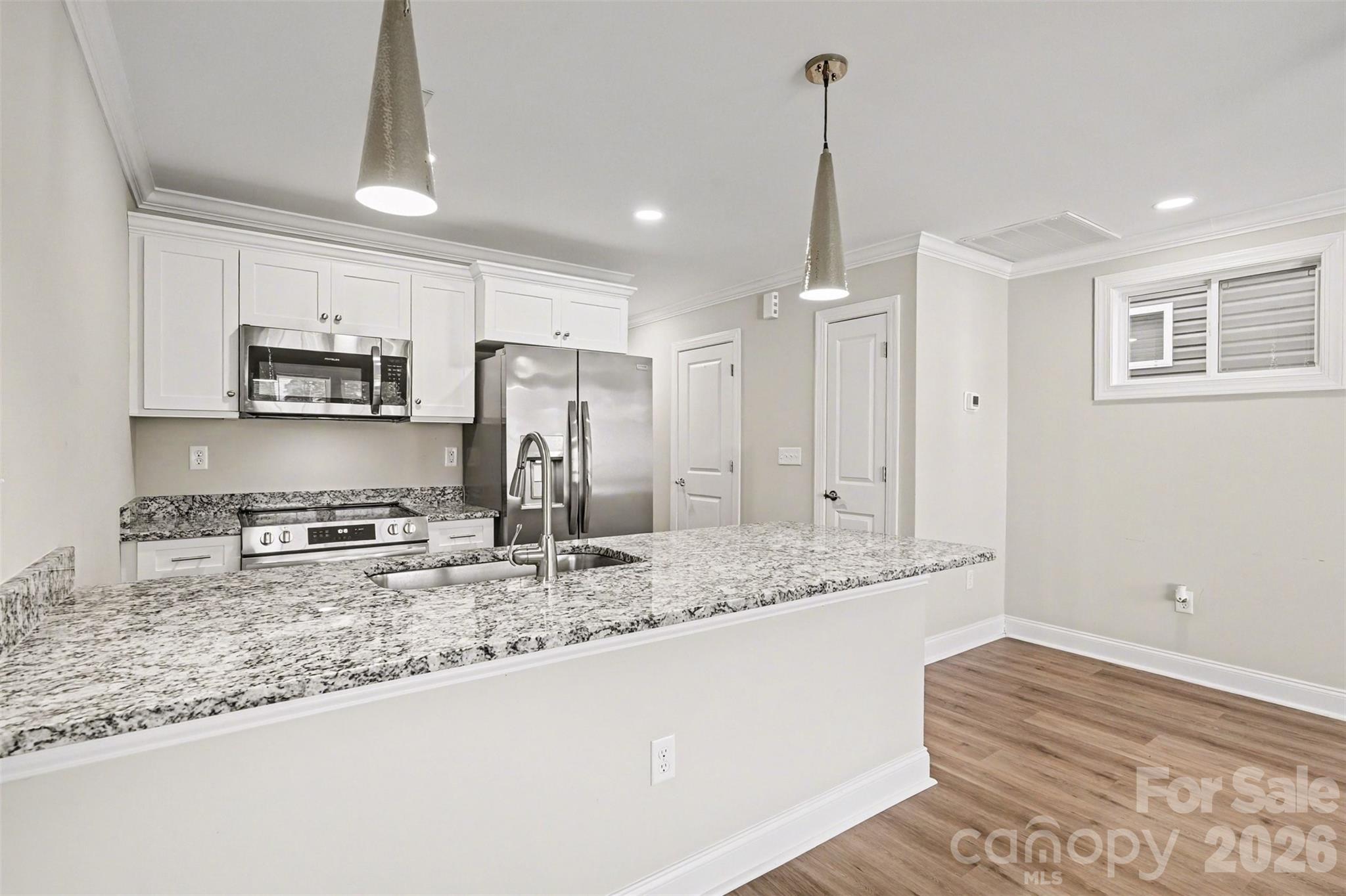 1006 10th Avenue NE Hickory NC 28601