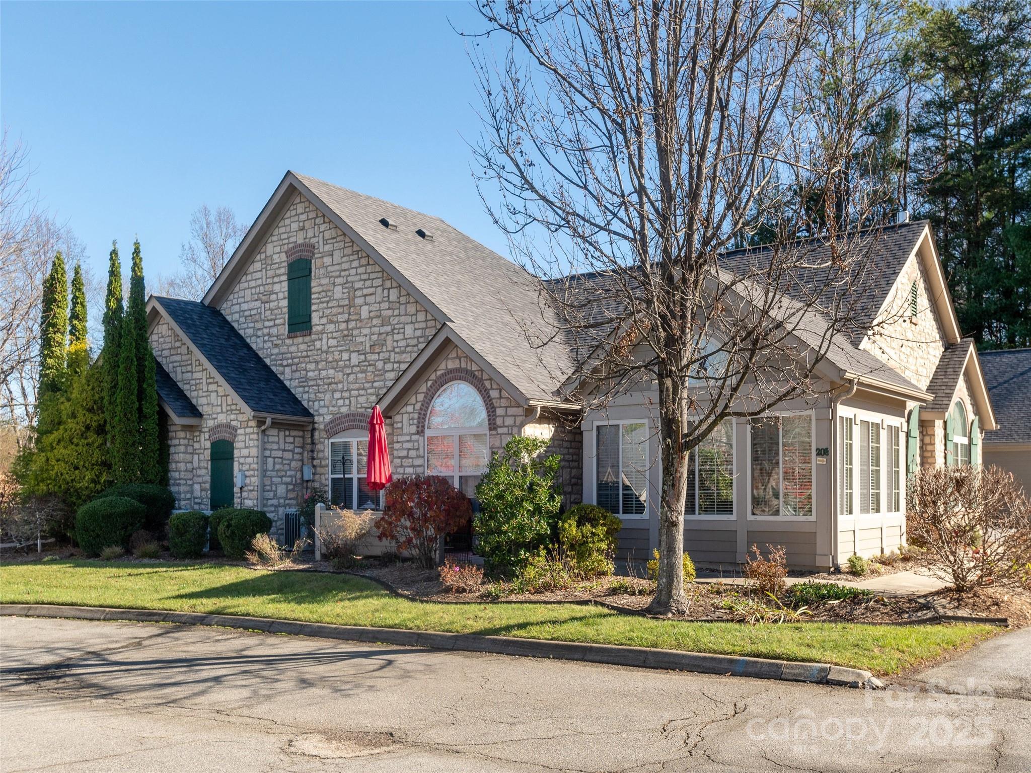 206 Summerfield Place Flat Rock NC 28731