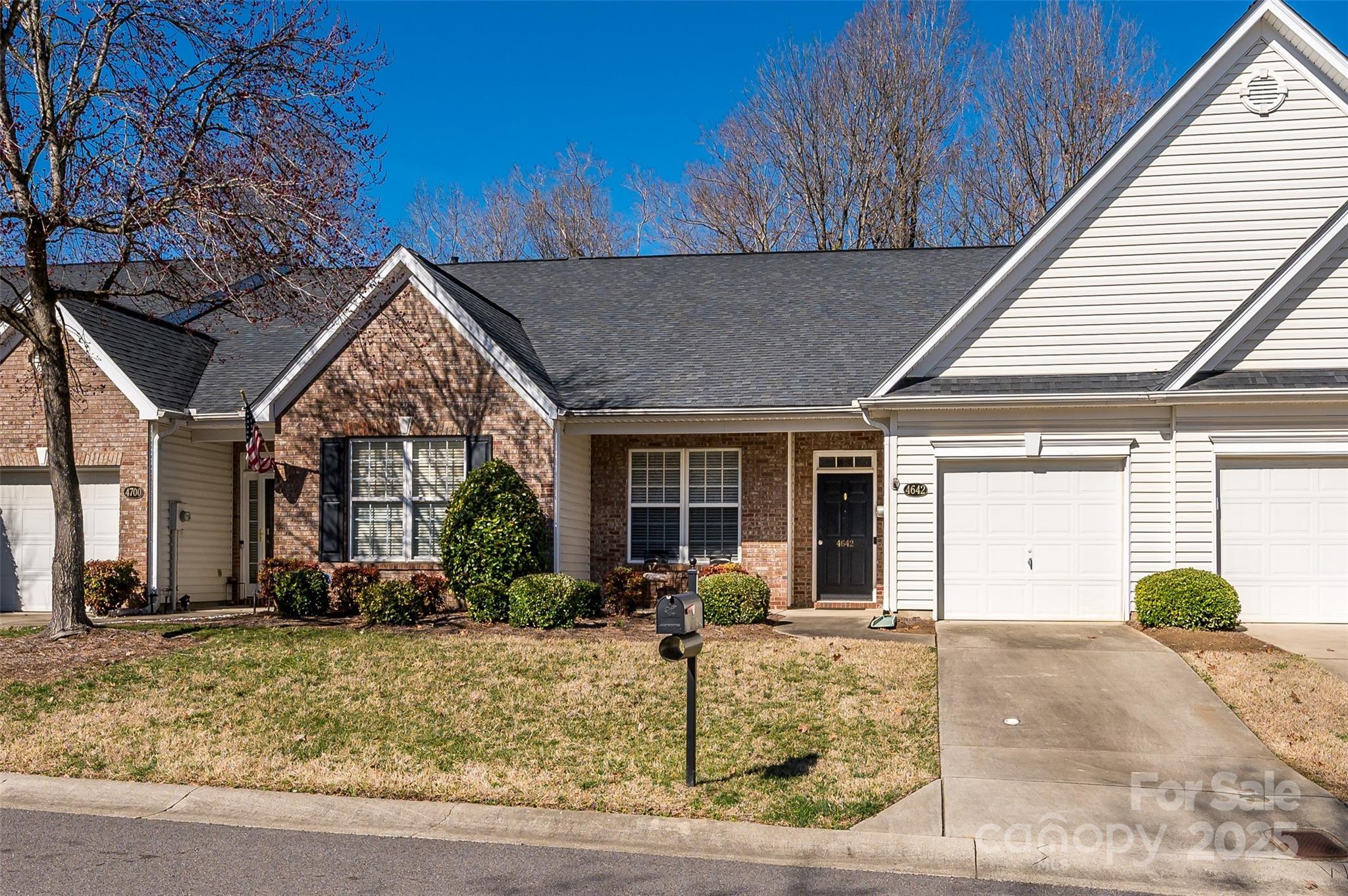 4642 Willow Glen Road Harrisburg NC 28075