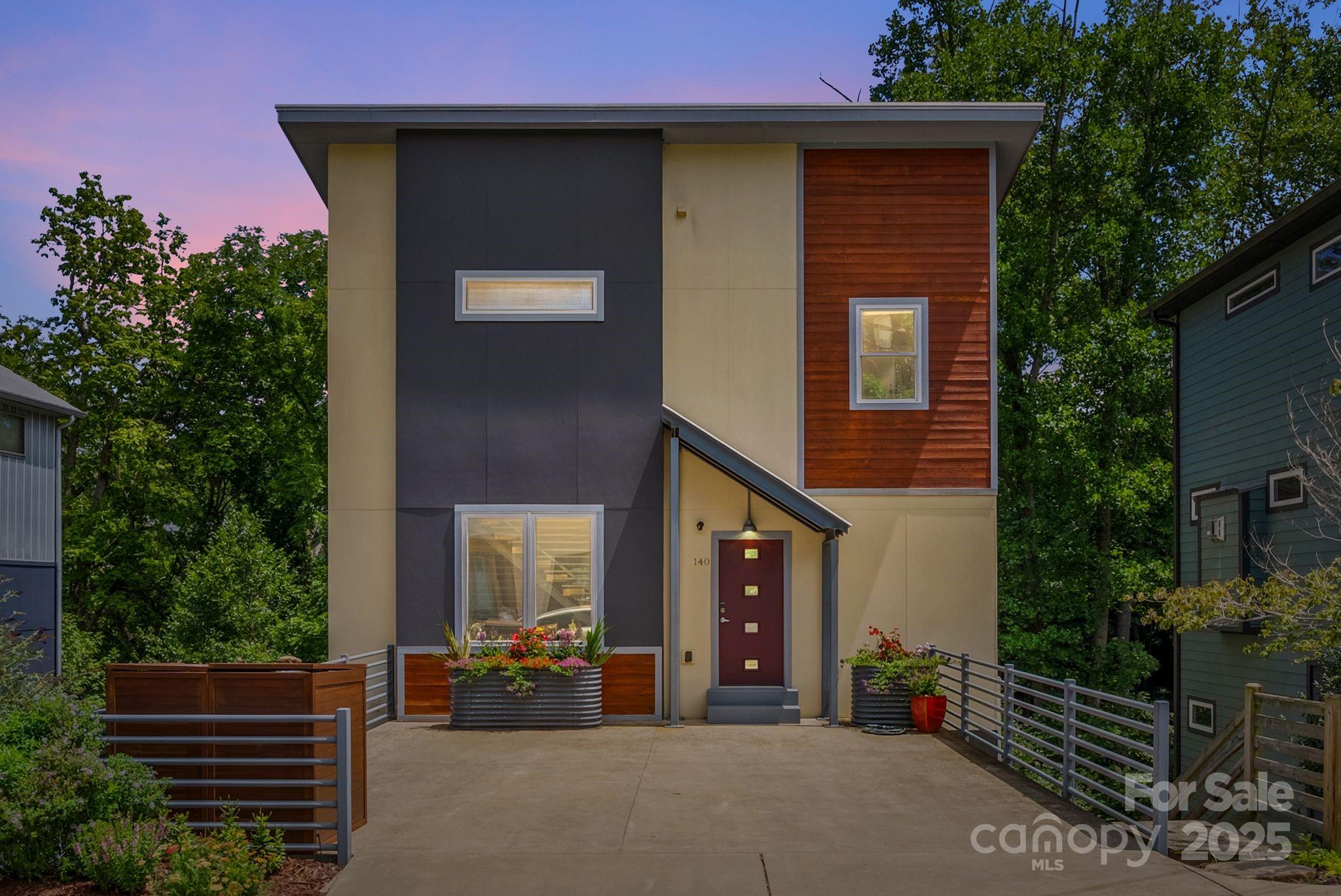 140 Waynesville Avenue Asheville NC 28806