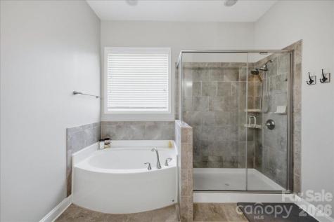 4406 Clos Du Val Road Charlotte NC 28214