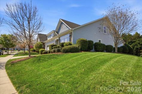 4406 Clos Du Val Road Charlotte NC 28214