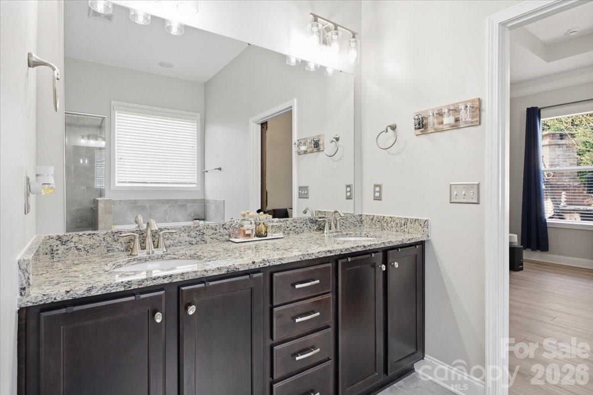 4406 Clos Du Val Road Charlotte NC 28214