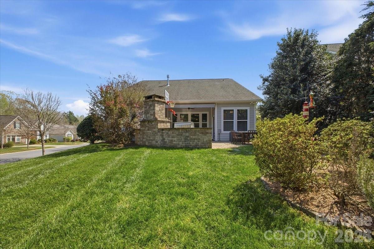 4406 Clos Du Val Road Charlotte NC 28214