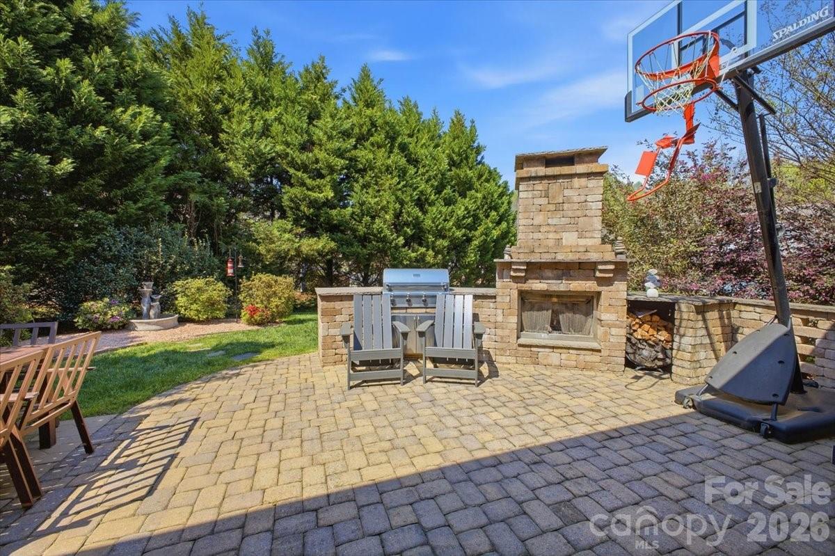 4406 Clos Du Val Road Charlotte NC 28214
