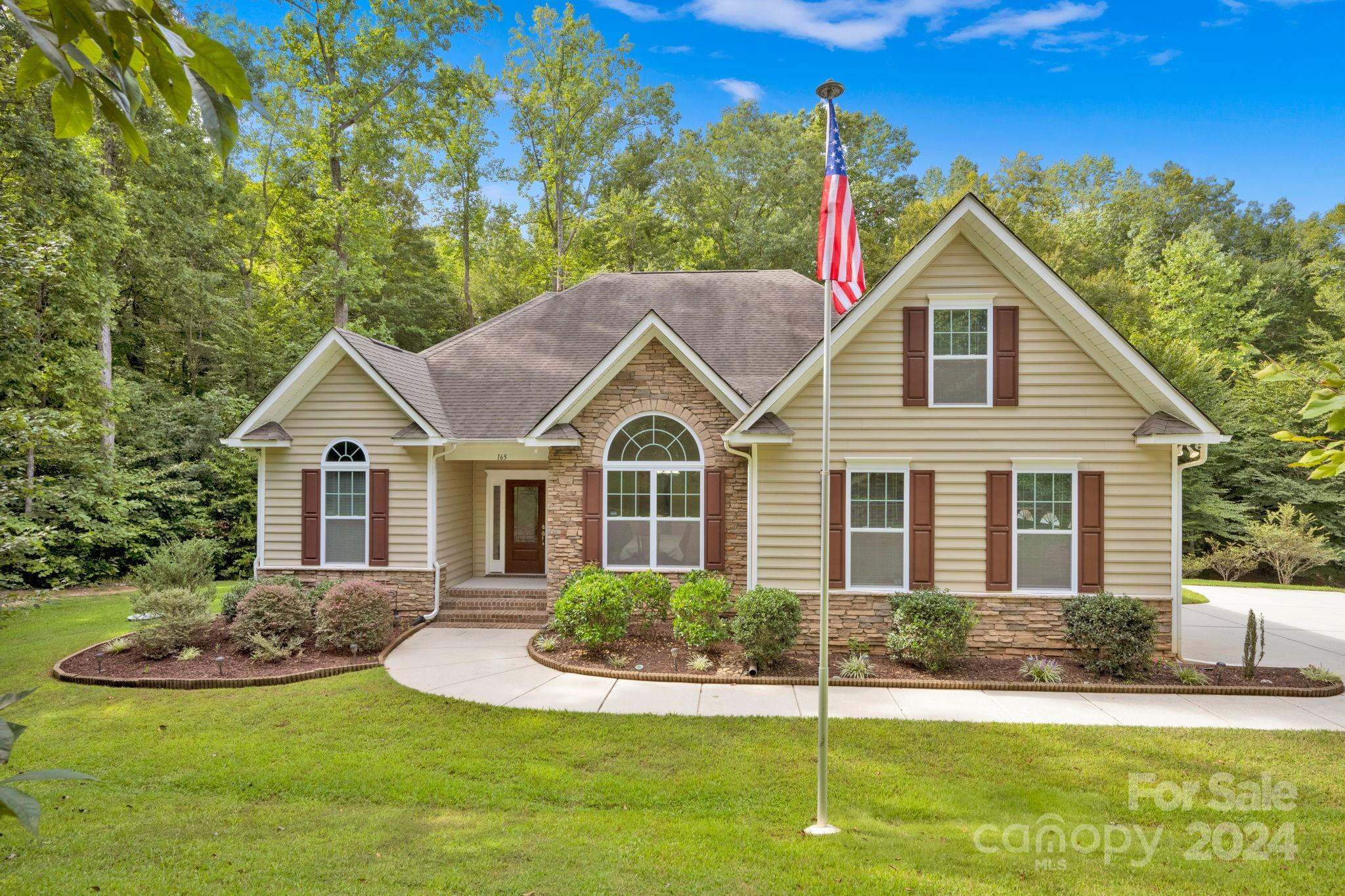 165 Autumn Grove Lane Mooresville NC 28115