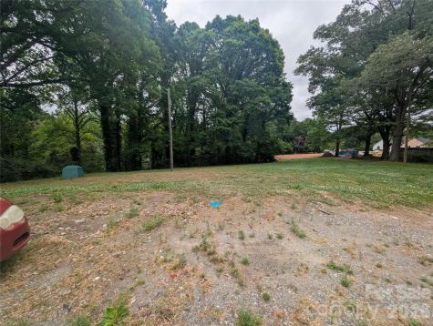 1218-B Essex Street Gastonia NC 28052