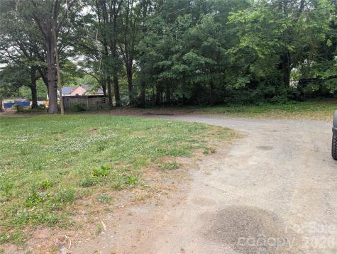 1218-B Essex Street Gastonia NC 28052