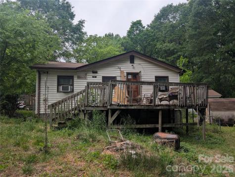 1218-B Essex Street Gastonia NC 28052