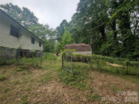 1218-B Essex Street Gastonia NC 28052