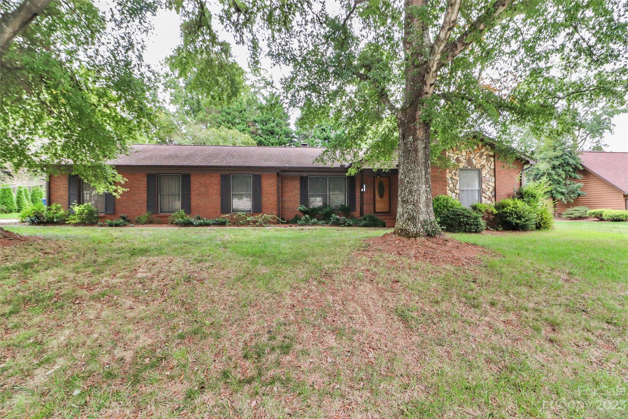 1076 Fairway Drive Newton NC 28658