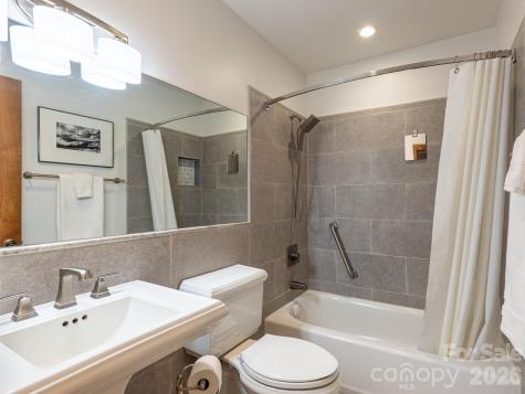 39 Red Oak Lane Alexander NC 28701