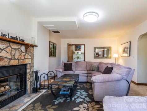 39 Red Oak Lane Alexander NC 28701