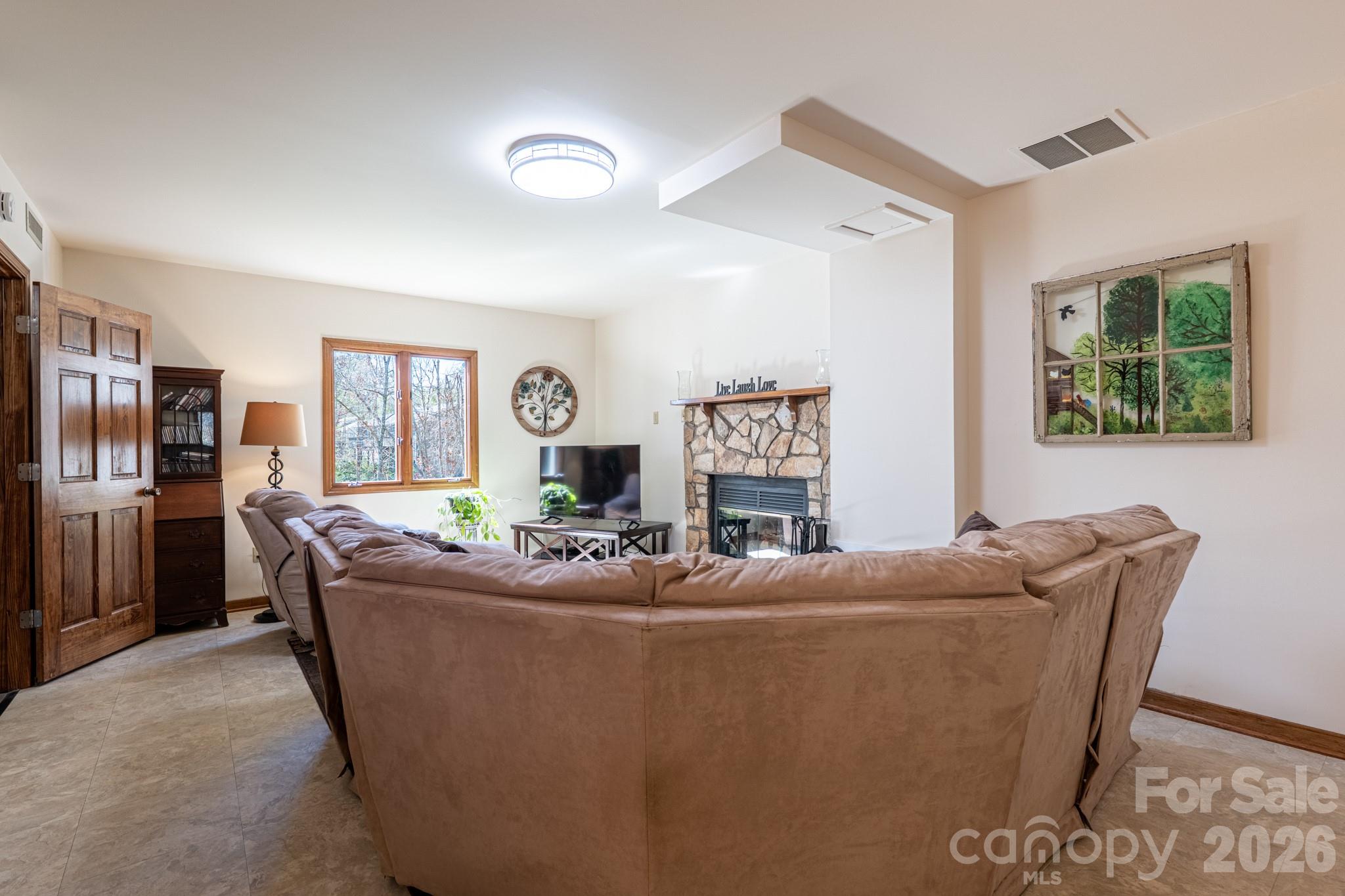 39 Red Oak Lane Alexander NC 28701