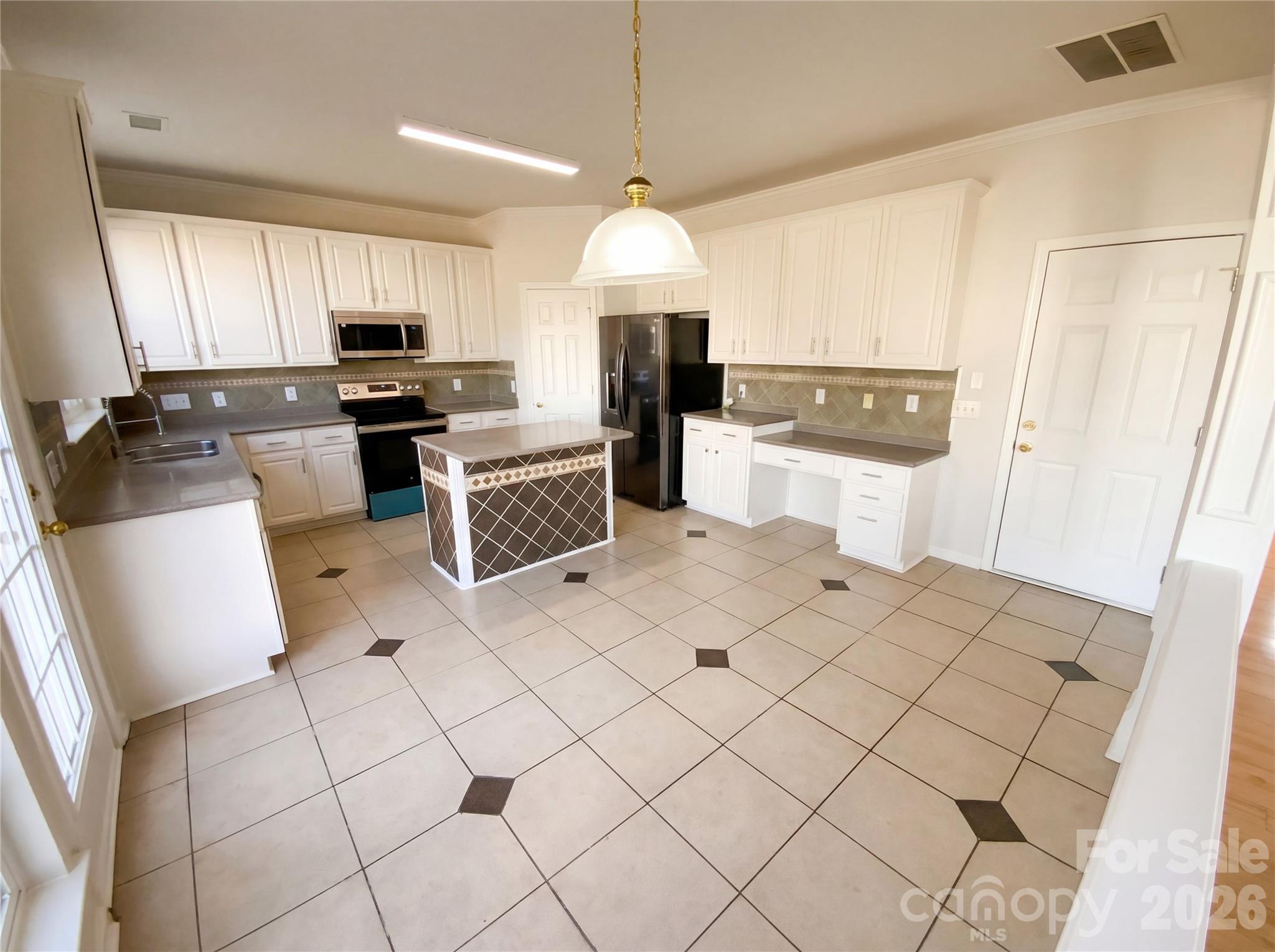 10803 Fountaingrove Drive Charlotte NC 28262