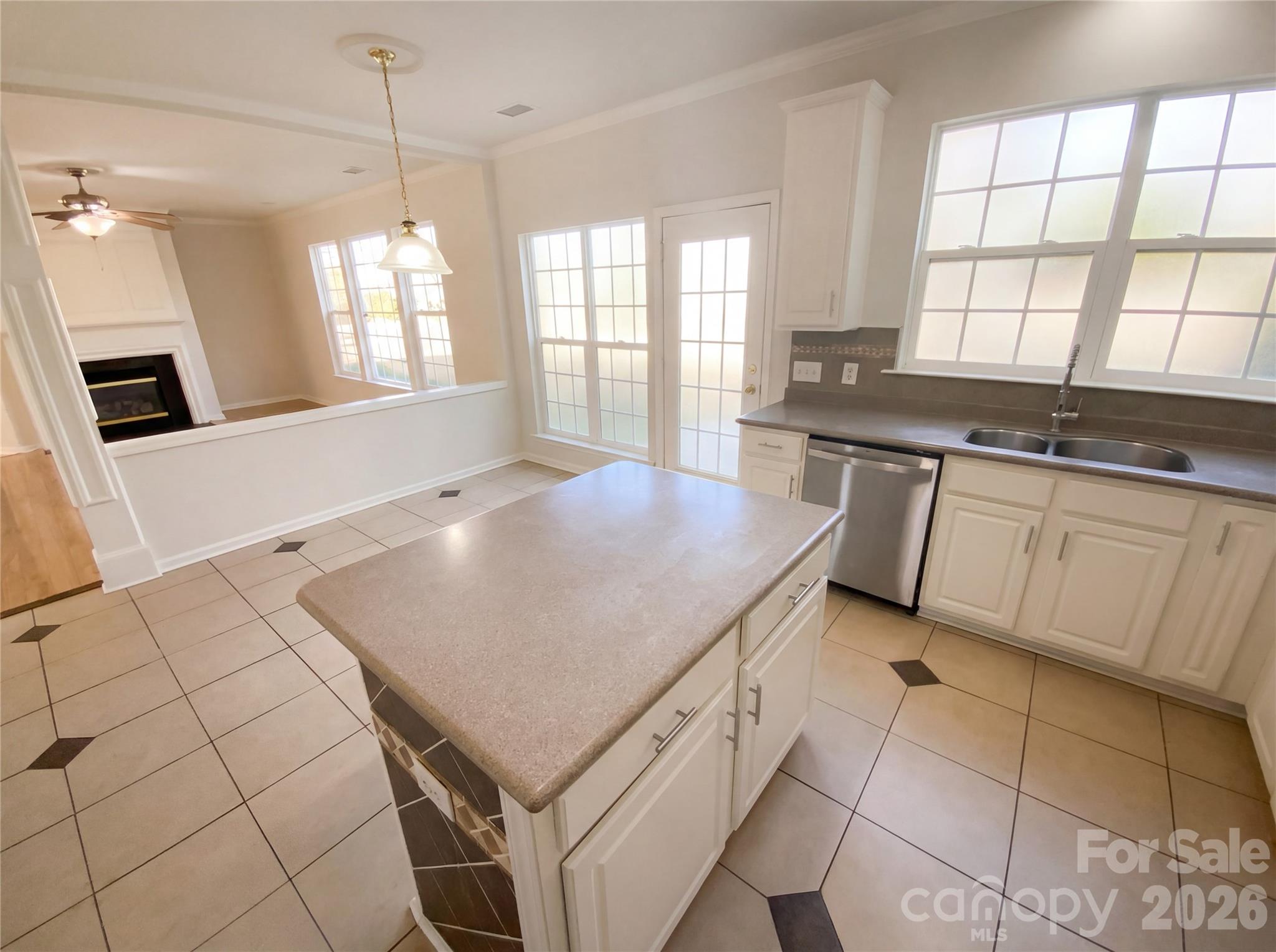 10803 Fountaingrove Drive Charlotte NC 28262