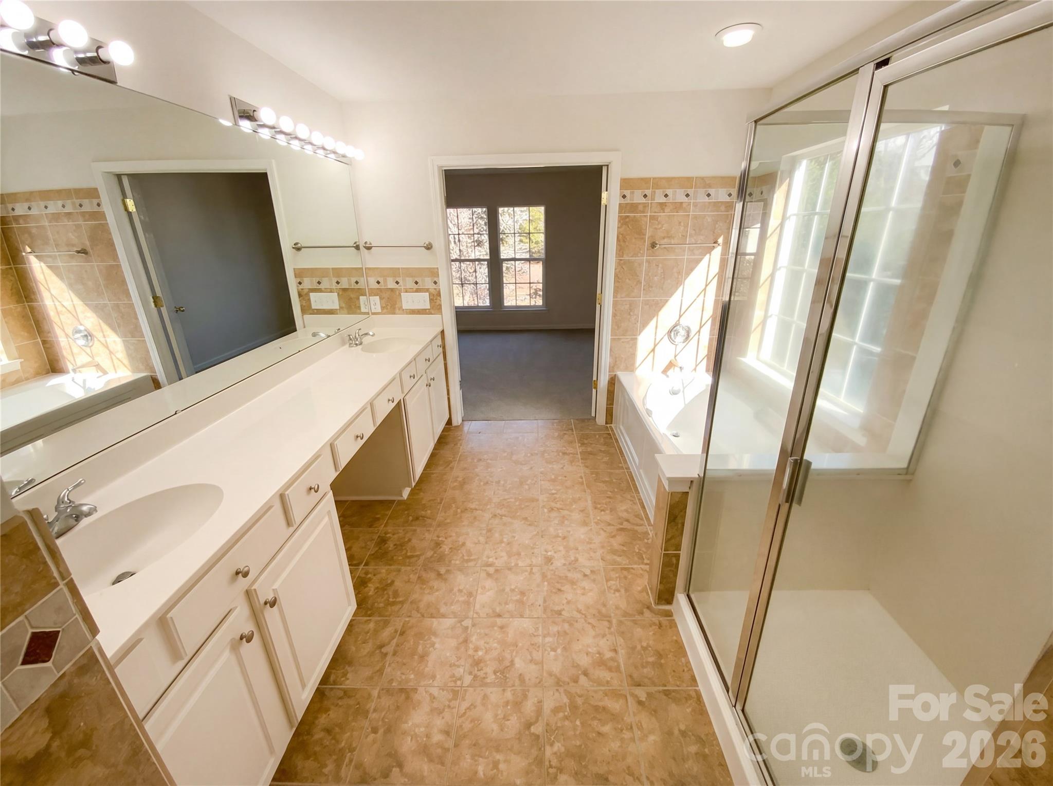 10803 Fountaingrove Drive Charlotte NC 28262