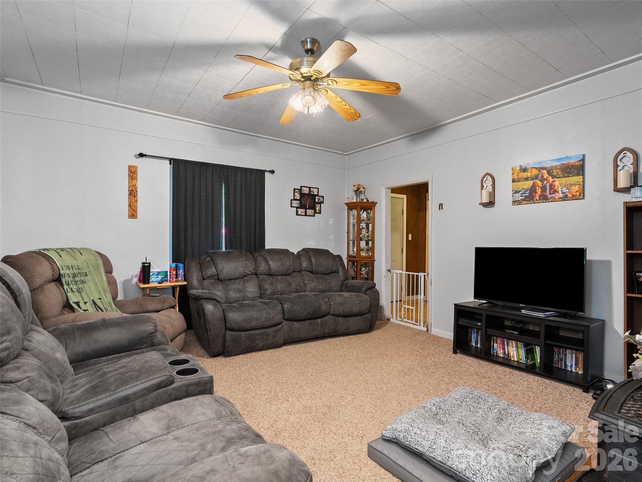 1121 N Canton Road Canton NC 28716