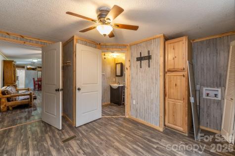 310 Sassafras Gap Lane Brevard NC 28712