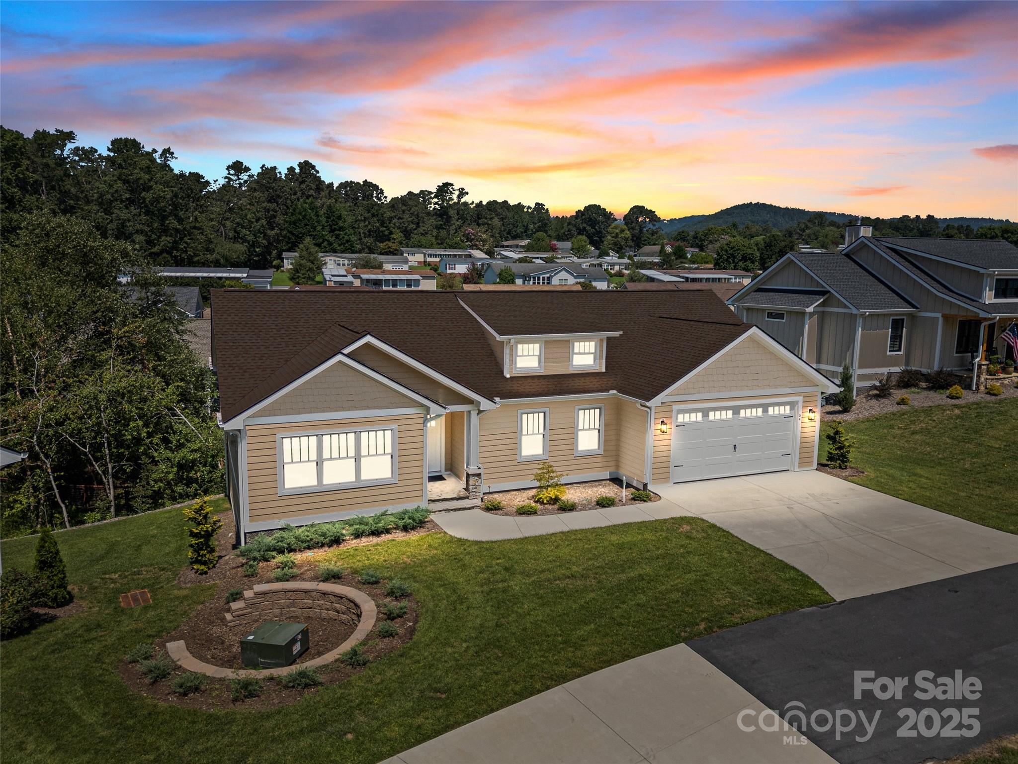 54 Olde Oak Lane Hendersonville NC 28792